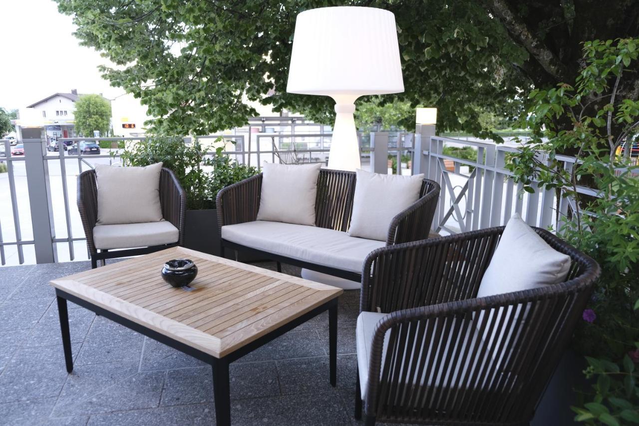 Boutique Hotel De L'Ecu Vaudois Begnins Ngoại thất bức ảnh